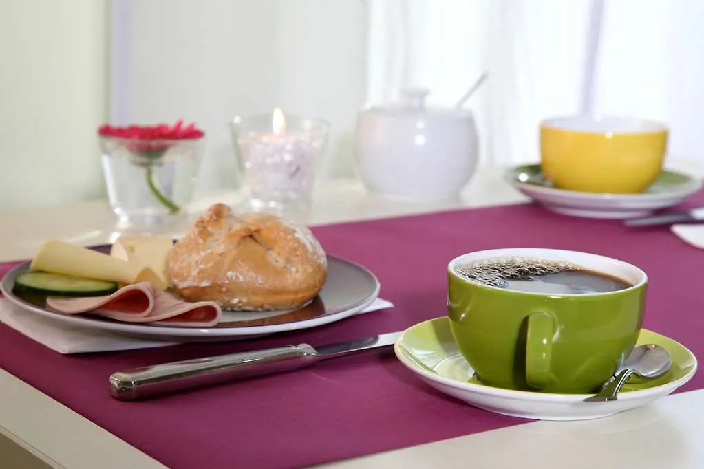 ***  Hotel Frankenhof Hoechberg Germany