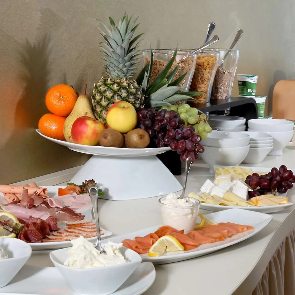 Hotel Frankenhof Höchberg 3*,  Niemcy